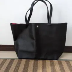 美品　黒いトートバッグ