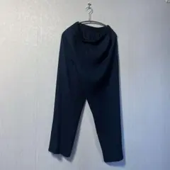 UNIQLO ネイビー　プリーツパンツ