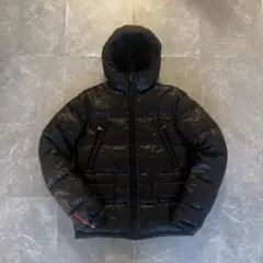 【超希少❗️】美品！プラダ　ダウンジャケット　ブラック　廃盤品　L レッドライン