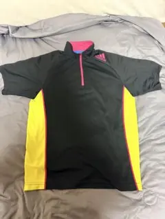 adidas ハーフジップシャツ