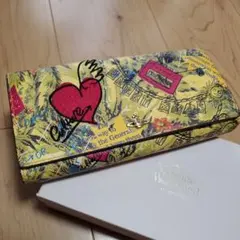 Vivienne Westwood ハート 刺繍 総柄 長財布