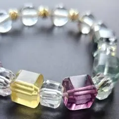 最終価格♡新品♡透明感あふれるカラフルフローライトのデザインブレスレット♡