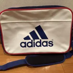 adidas ショルダーバッグ　エナメル