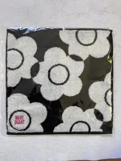 MARY QUANT 花柄ハンカチ ブラック/ホワイト
