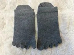 滑り止め付5本指ソックス　グレー　23-25cm