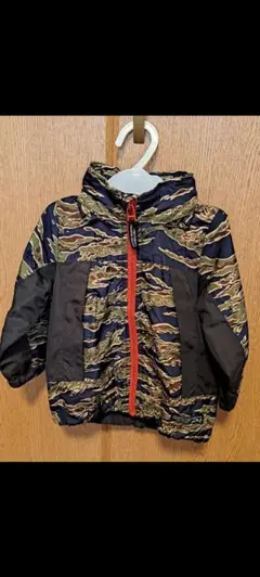 Item thumbnail for item 9151e12a-521e-4c70-9152-0522b86ce290