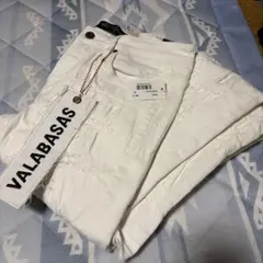 VALABASAS ホワイト フレアデニムパンツ Drip サイズ29 - メルカリ