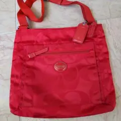 ▲超美品　COACH　 コーチ　ショルダーバッグ　レッドナイロン　斜め掛けのサムネイル