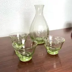 ガラス製 お猪口3客&徳利セット 花柄 冷酒用 酒器