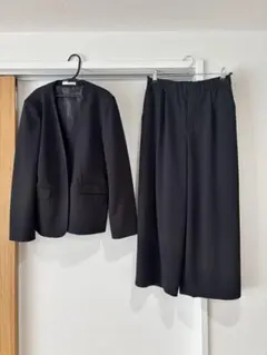 SHOO-LA-RUE ノーカラーパンツスーツ　ブラック　Ｍサイズ