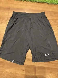 OAKLEY ブラック　ポリエステル製 ショートパンツ XL
