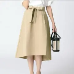 ベージュ フレアスカート ひざ丈 未使用のサムネイル