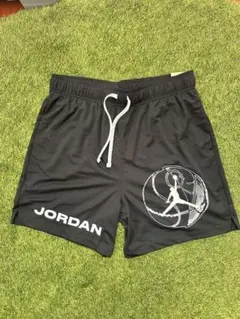 ナイキ ジョーダン☓ニーナシャネルアブニー フリース ショートパンツ