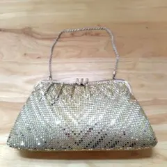 クラッチバッグ（ゴールド）