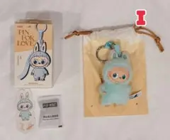 正規品 LABUBU PIN FOR LOVE イニシャル I キーホルダー