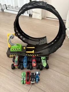 Hot Wheels モンスター トラック ビッグループ チャレンジ数回使用程度のサムネイル