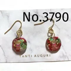 ハンドメイド　ピアス　琉球ガラス　レジン　クリスマス　サンタクロース