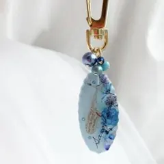 Item thumbnail for item 7e50b799-52f7-4f2b-975a-d1b3d8cddfbb