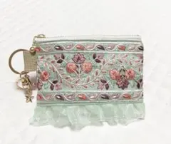 インド刺繍リボン　ヌビポーチ　グリーン系　ハンドメイド　カードケース　花柄　刺繍