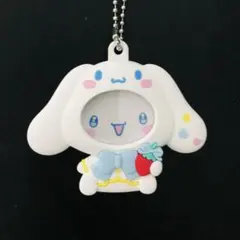 ♡サンリオ＊いちご新聞50周年記念 フォトバッジ付きマスコット　シナモロール♡