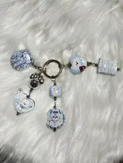 ハンドメイド じゃらじゃらキーホルダー ブルー 犬