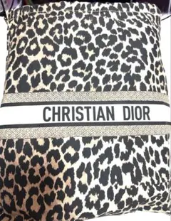 DIOR ポーチ レオパード 巾着　限定　豹柄 ディオール　人気　袋