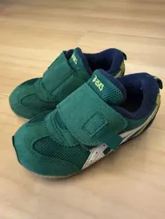 asics グリーンスニーカー マジックテープ　15㎝