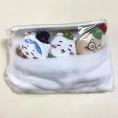 ちいかわ ハチワレ うさぎ ハッピーホリデー おやすみベッドと繋がるマスコットのサムネイル