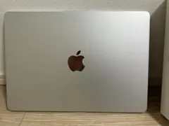 MacBook Air M2 13.6インチ 8GB/256GB シルバーのサムネイル