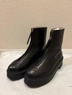 新品未使用 The Row Zipp Boot レザーブーツ サイズ38 - メルカリ