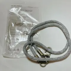 スマホショルダーストラップ　ブラック×シルバー　落下防止　斜め掛けストラップ