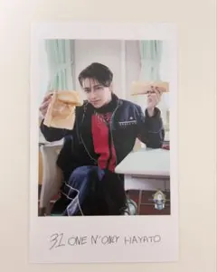 ONE Ｎ’ ONLY HAYATO 隣の席　ミニフォト　左