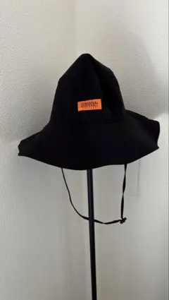 【UNIVERSAL OVERALL/ユニバーサルオーバーオール】UOロゴ刺繍