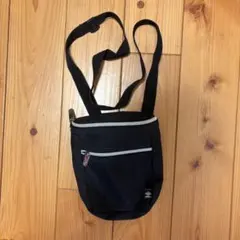 umbro ブラック ショルダーバッグのサムネイル