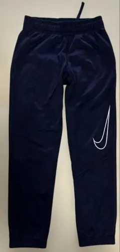 Nike ブラックパンツS 130〜140