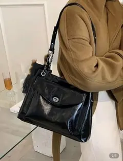 Item thumbnail for item 8fd4c744-3c09-4820-af9a-72750c5efcbf