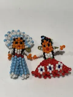 ビーズ製人形アクセサリー2体セット レトロ　メキシコの民芸品