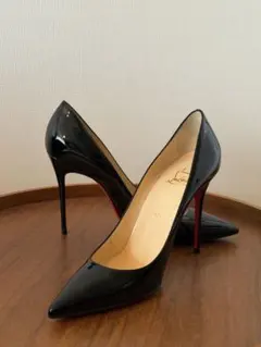 クリスチャンルブタン　エナメル　パンプス ブラック 39（25cm）