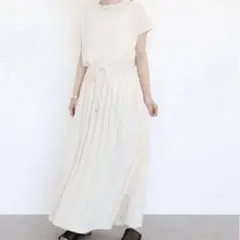 AMERICANHOLIC新品タグ付き プリーツカットワンピース アイボリー