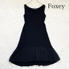 極美品】フォクシーニューヨーク フレアタックワンピース 黒 半袖 胸元