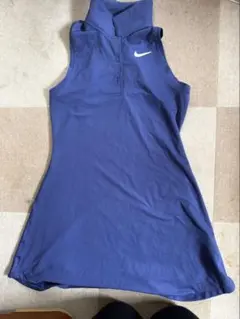 【新品未使用】NIKE ワンピースのサムネイル