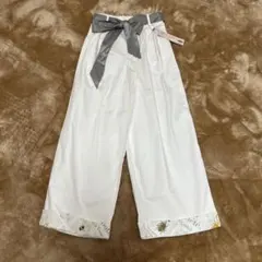 Item thumbnail for item 7529f2b6-f0fb-4d8e-96bc-99c0f58fff1f