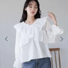 ローリーズファーム　フリルクロスギャザーブラウス6s オフショルブラウス　白　春
