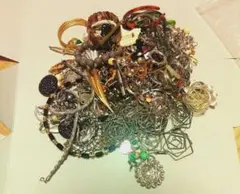 イミテーションアクセサリーまとめ売り ネックレス 指輪など 重さ約1.3kg