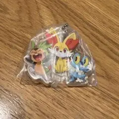 ポケモン 旅立ちの３匹 アクリルスイング ハリマロン＆フォッコ＆ケロマツ