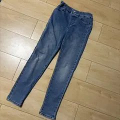 ダメージスキニーパンツ