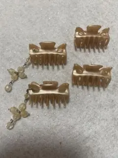 コンプレックスビズ ヘアクリップ 4個セット