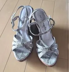銀座かねまつ サンダル パイソン柄 ウェッジソール 24.5cm