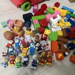 アンパンマンキャラクターとレゴブロックセット