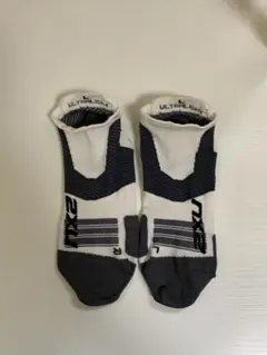 2XU ソックス ULTRALIGHT コンプレッションのサムネイル
